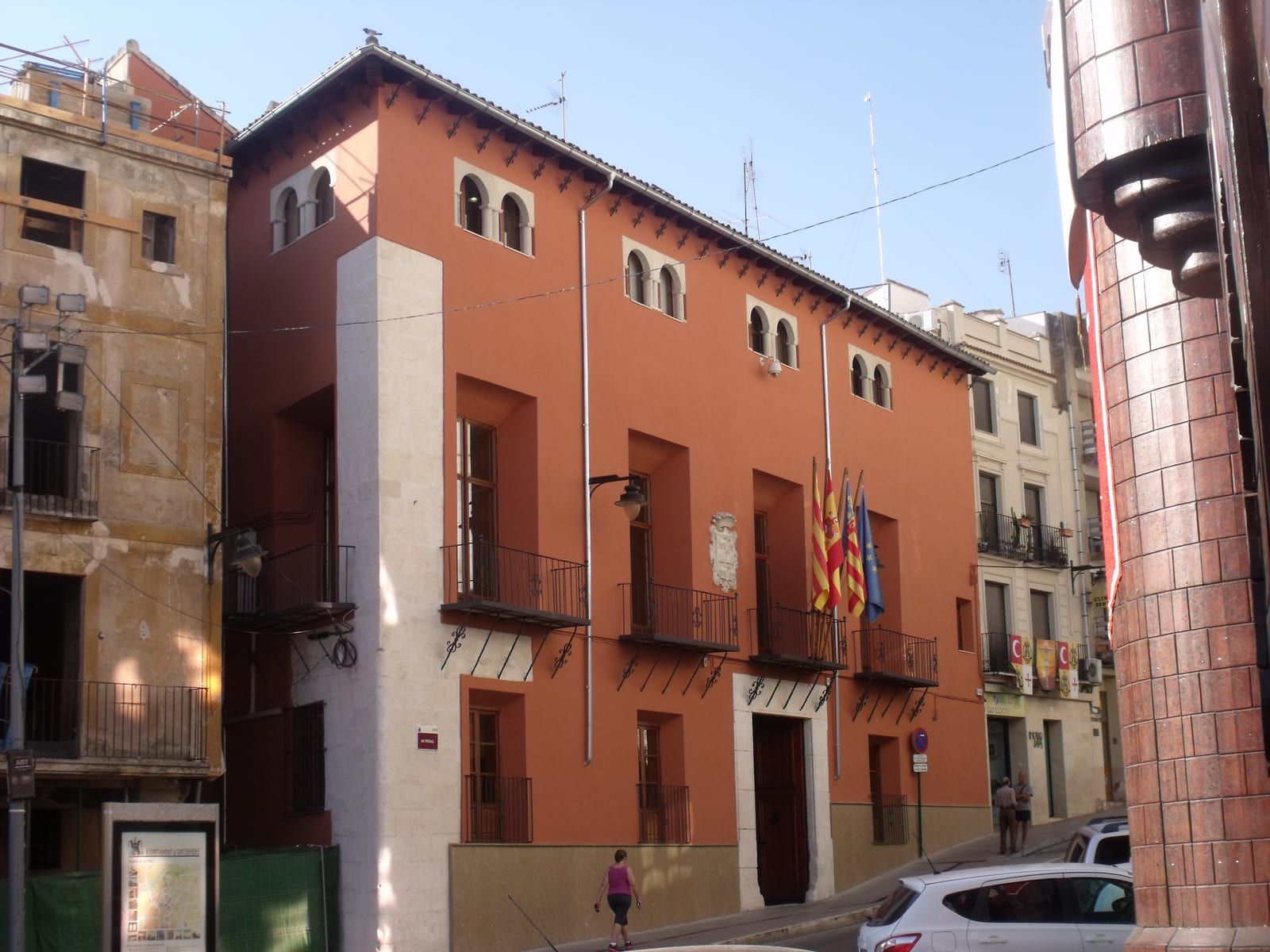 Instalaciones del Ayuntamiento de Onteniente en la calle Regall