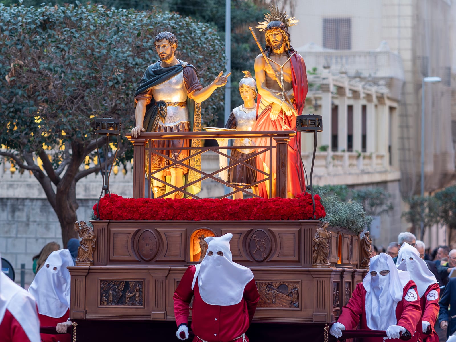 Holy Week in Ontinyent 2027: dates, processions and times